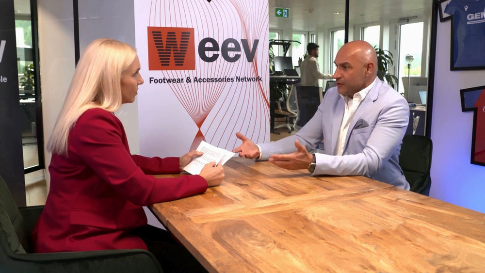 Blazy Flash als Gastgeberin eines Flash⚡Talk-Interviews